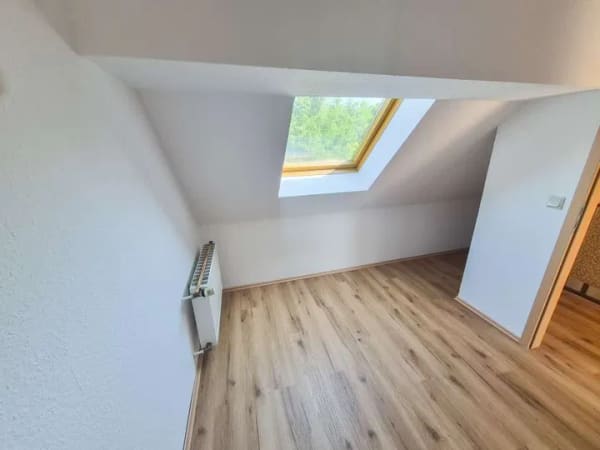 Immobilie in Döttesfeld - Gepflegtes Reihenmittelhaus mit cleverem Eigentumskonzept und Garage - nähe Puderbach! - Bild 2