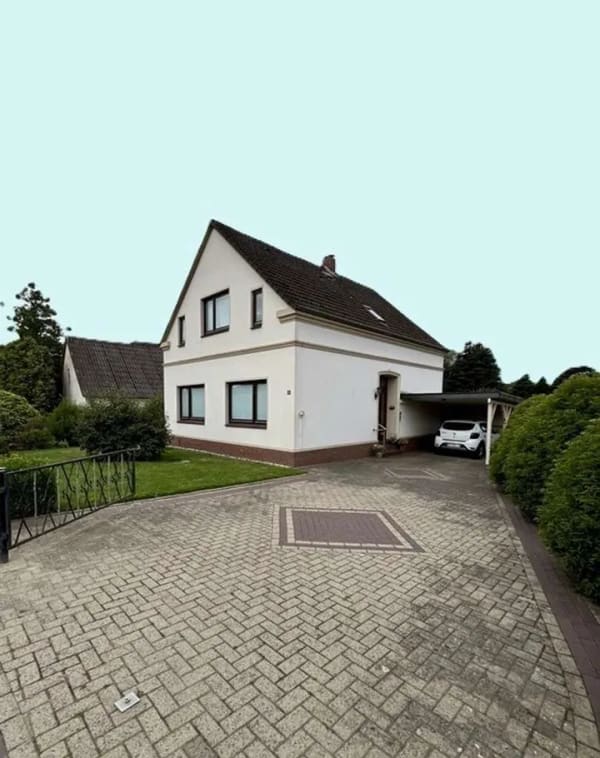 Immobilie in Elsfleth - Haus mit viel Platz und  Traum-Garten sucht eine Familie! - Bild 0