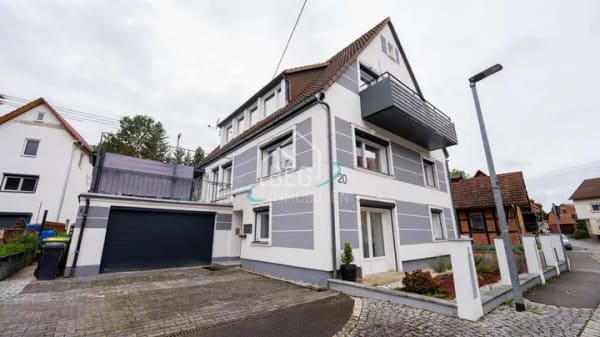 Immobilie in Allmersbach im Tal - Platz für Familie, Generationen oder Mieteinnahmen – alles unter einem Dach - Bild 0