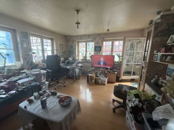 Immobilie in Pfullendorf - 2,5-Zimmer-Wohnung mit Balkon – interessante Kapitalanlage mit Entwicklungspotenzial - Bild 1