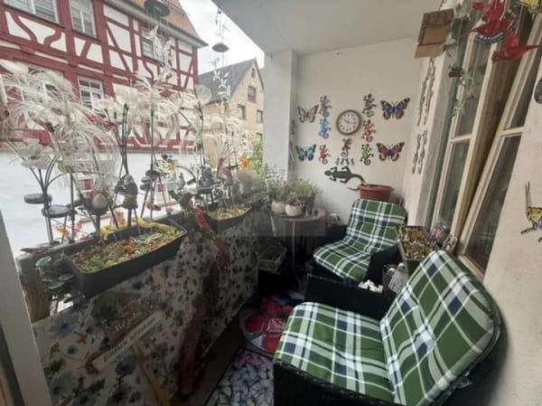 Immobilie in Pfullendorf - 2,5-Zimmer-Wohnung mit Balkon – interessante Kapitalanlage mit Entwicklungspotenzial - Bild 2