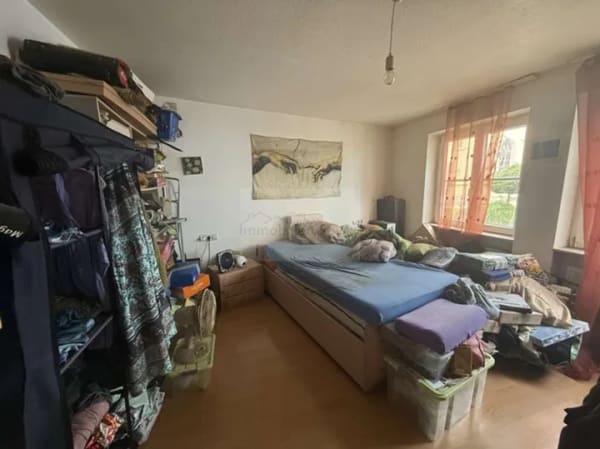 Immobilie in Pfullendorf - 2,5-Zimmer-Wohnung mit Balkon – interessante Kapitalanlage mit Entwicklungspotenzial - Bild 3