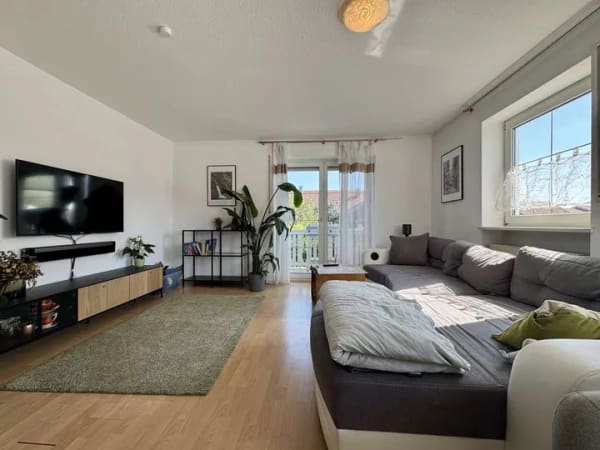 Immobilie in Ampfing - Raum zum Leben – Großzügige 3-Zimmer-Wohnung mit zwei Balkonen, Garage + Stellplatz - Bild 0