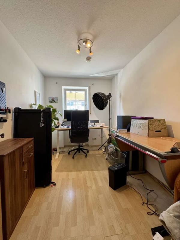 Immobilie in Ampfing - Raum zum Leben – Großzügige 3-Zimmer-Wohnung mit zwei Balkonen, Garage + Stellplatz - Bild 3