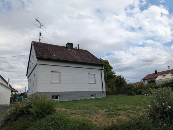 Immobilie in Altheim (Alb) - Gebotsverfahren ab 129.000 €: Freistehendes Haus in Riedlingen - mit Garage & 600m² Grund! - Bild 2