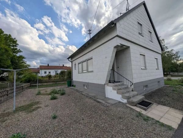 Immobilie in Altheim (Alb) - Gebotsverfahren ab 129.000 €: Freistehendes Haus in Riedlingen - mit Garage & 600m² Grund! - Bild 4