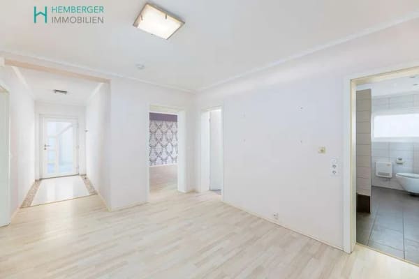 Immobilie in Zuzenhausen - // Bezahlbarer Wohnraum mit viel Platz - attraktive
3-ZKB mit EBK sofort bezugsfrei ! // - Bild 0