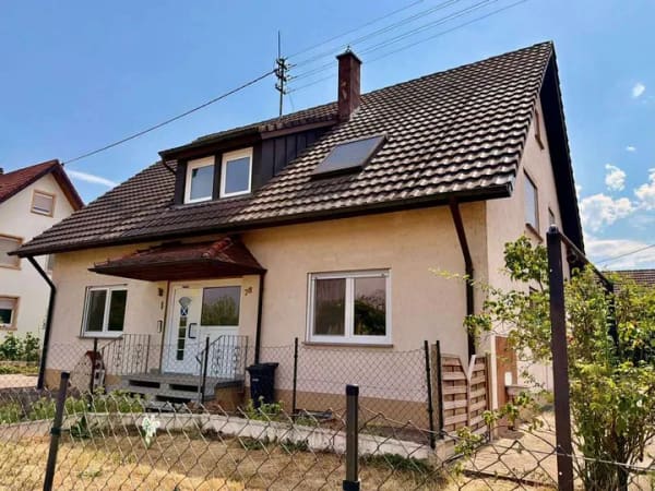 Immobilie in Rheinhausen - Freistehendes Zweifamilienhaus mit Doppelgarage & Scheune (Baugrundstück) in Rheinhausen - Bild 2