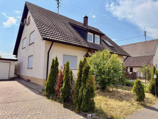 Immobilie in Rheinhausen - Freistehendes Zweifamilienhaus mit Doppelgarage & Scheune (Baugrundstück) in Rheinhausen - Bild 3