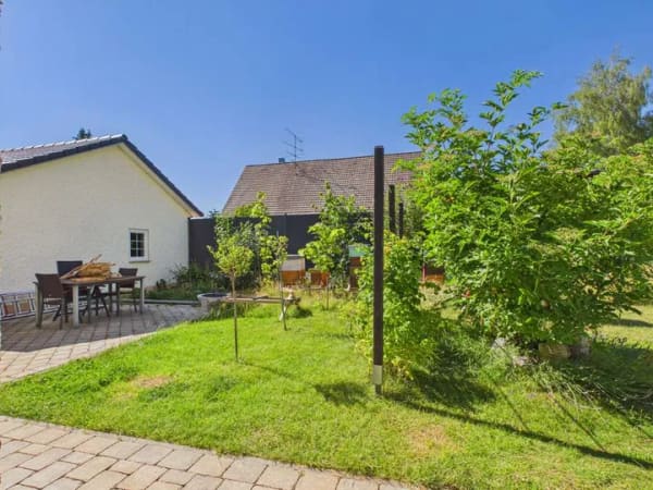 Immobilie in Westerheim - Drei eigene Wohnungen für drei Generationen einer Familie, unter einem Dach - Bild 3