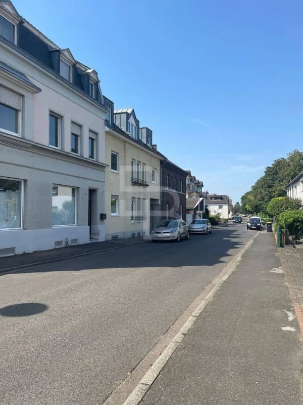 Immobilie in Köln - Köln-Westhoven: Ladenlokal, große Wohnetage, viel Potenzial - Bild 1
