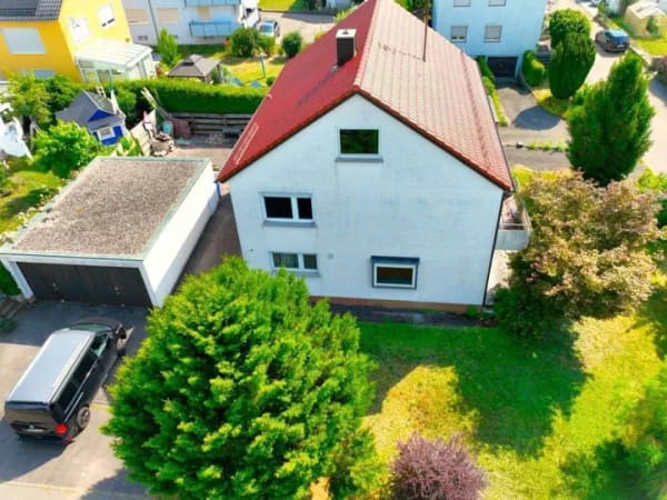 Immobilie in Mutlangen - Hier hat Ihre gesamte Familie ausreichend Platz, damit sich alle wohlfühlen können  - Bild 0