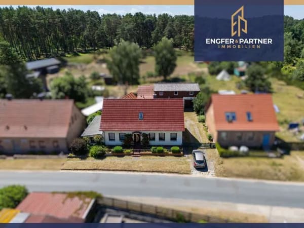 Immobilie in Mirow - Wohn-Ensemble mit Charme: Einfamilienhaus + Hofhaus zum Gestalten | Mehrgenerationswohnen möglich! - Bild 0