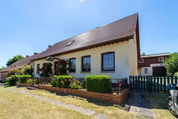 Immobilie in Mirow - Wohn-Ensemble mit Charme: Einfamilienhaus + Hofhaus zum Gestalten | Mehrgenerationswohnen möglich! - Bild 3