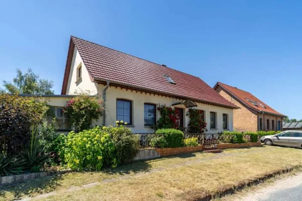 Immobilie in Mirow - Wohn-Ensemble mit Charme: Einfamilienhaus + Hofhaus zum Gestalten | Mehrgenerationswohnen möglich! - Bild 4