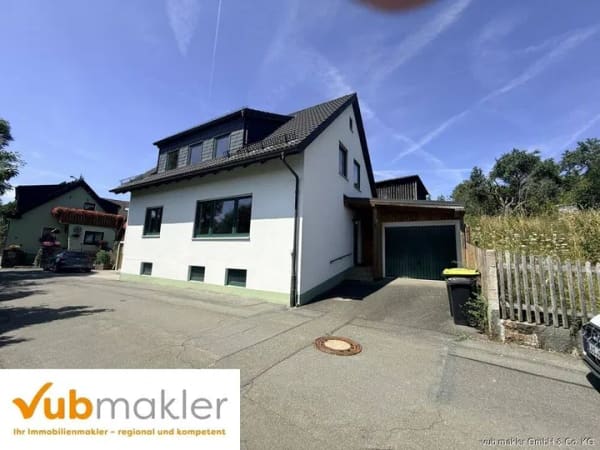 Immobilie in Selbitz - Modernisiertes Einfamilienhaus mit 5 Zimmern und 622 m² Grundstück in Selbitz - Bild 0