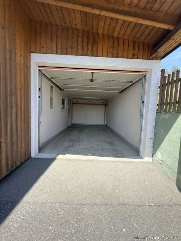 Immobilie in Selbitz - Modernisiertes Einfamilienhaus mit 5 Zimmern und 622 m² Grundstück in Selbitz - Bild 1