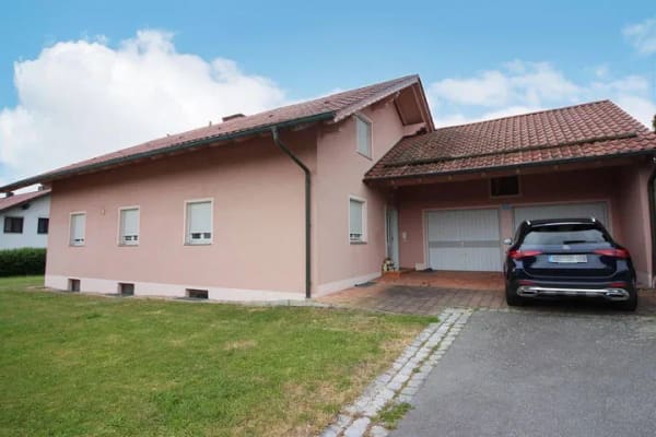 Immobilie in Winzer - Charmantes Wohnhaus in schöner Lage von Winzer - Bild 2
