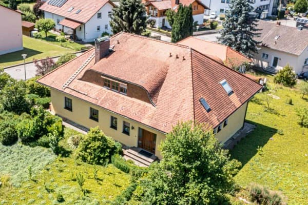 Immobilie in Bad Kötzting - Ein Zuhause für Generationen. Ein Grundstück voller Möglichkeiten. - Bild 4