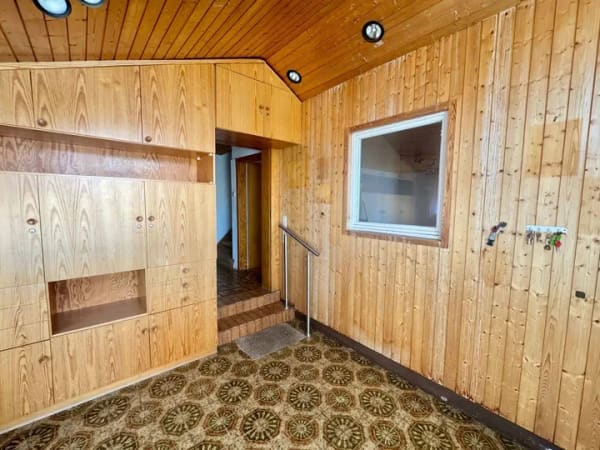 Immobilie in Schramberg - Einfamilienhaus mit großem Grundstück in Sulgen - viel Platz und Potenzial für Handwerker - Bild 3