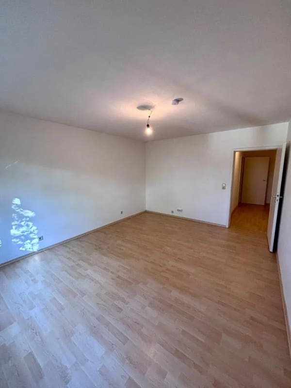 Immobilie in Veitshöchheim - 3-Zimmer-Wohnung in Veitshöchheim – Einzugsbereit mit Potenzial - Bild 0