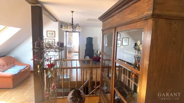 Immobilie in Wanzleben-Börde - Großes Einfamilienhaus mit großem Garten, Einliegerwohnung, einer Halle & Garage - Bild 4