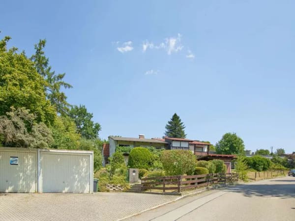 Immobilie in Velden - !! Tolle Doppelhaushälfte in stylischer Split-Level Bauweise auf großem Grundstück !! - Bild 1