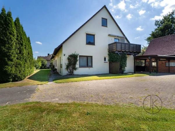 Immobilie in Stuhr - ***Großzügiges Wohnhaus mit drei Wohneinheiten, Garten und Nebengebäude in Stuhr-Moordeich - Bild 0