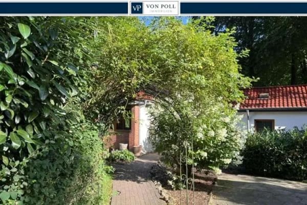 Immobilie in Aumühle - „Traumgrundstück in Toplage – Einfamilienhaus mit Sanierungsbedarf“ - Bild 0