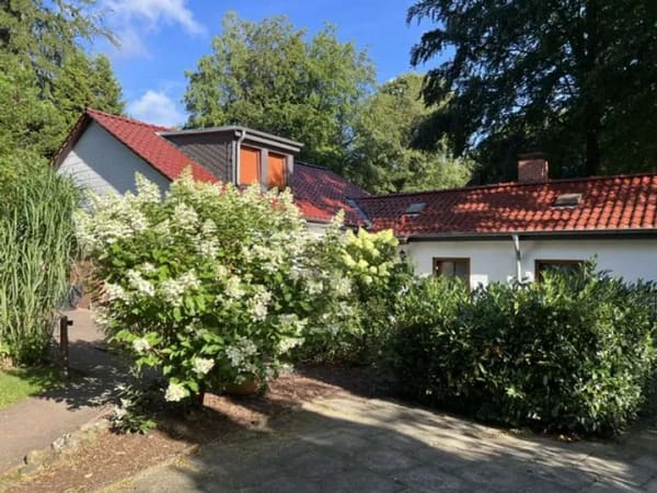 Immobilie in Aumühle - „Traumgrundstück in Toplage – Einfamilienhaus mit Sanierungsbedarf“ - Bild 2