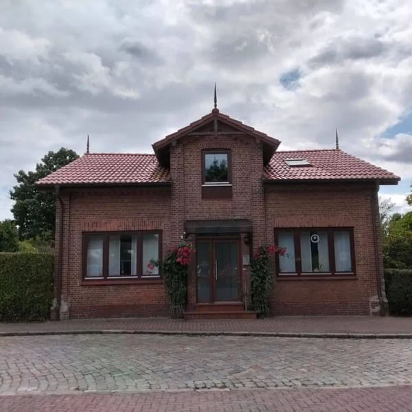 Immobilie in Horst - Charmantes Zweifamilienhaus in toller Lage mit wunderschönem Garten - Bild 1