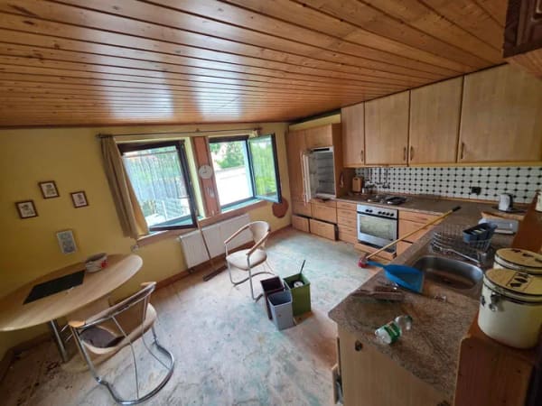 Immobilie in Bad Salzungen - Warum Mieten...Kleines Einfamilienhaus mit Potenzial im schönen Frauensee kaufen - Bild 2