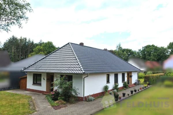 Immobilie in Brinkum - Kapitalanlage mit Potenzial: Vermieteter Bungalow mit Einliegerwohnung in Hesel-Brinkum! - Bild 0
