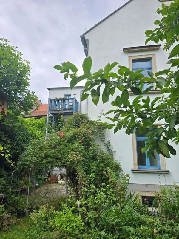 Immobilie in Radeberg - Denkmalgeschütztes Wohn- und Geschäftshaus direkt gegenüber dem Schloss Klippenstein - Bild 2