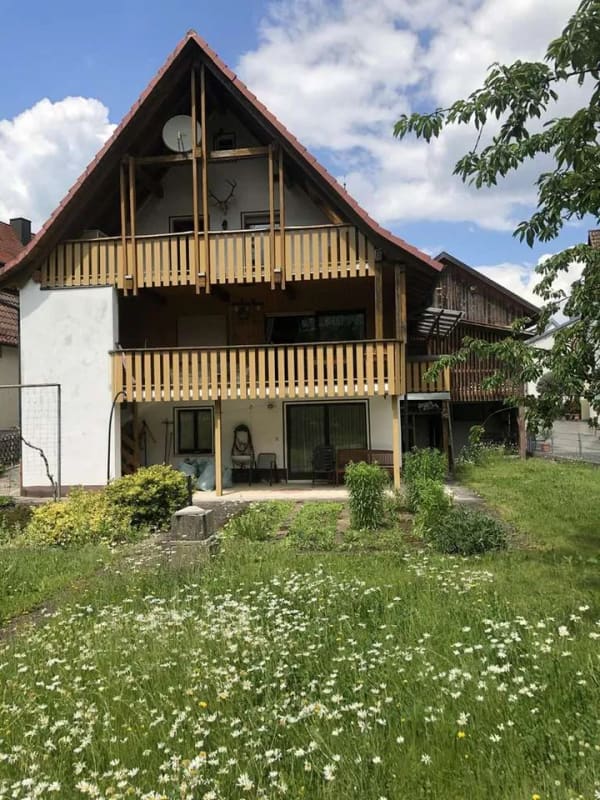 Immobilie in Bad Bocklet - Einfamilienhaus mit Garten und eigenem Bachzugang !! - Bild 1
