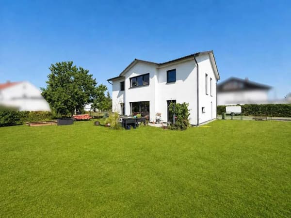 Immobilie in Kastl - Ankommen. Durchatmen. Zuhause. Modernes, Einfamilienhaus mit Energieeffizienz A+ und sonnigem Garten - Bild 1