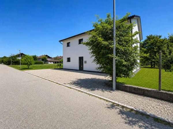 Immobilie in Kastl - Ankommen. Durchatmen. Zuhause. Modernes, Einfamilienhaus mit Energieeffizienz A+ und sonnigem Garten - Bild 4
