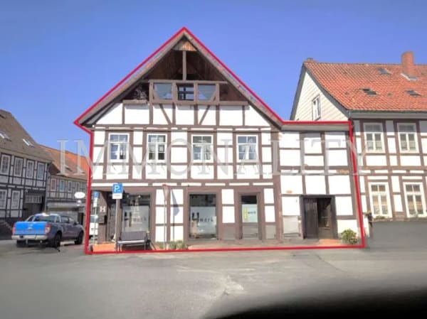 Immobilie in Bad Salzdetfurth - Wohn- und Geschäftshaus in zentraler Lage 150qm großzügig selbst wohnen - Bild 1