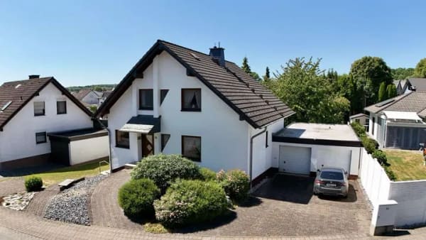 Immobilie in Herschbach - Ruhig gelegenes Einfamilienhaus mit Einliegerwohnungspotenzial - Bild 1