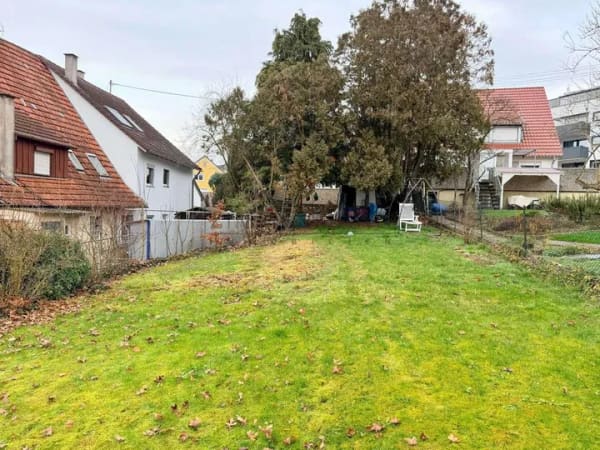 Immobilie in Remseck am Neckar - Rohdiamant sucht Handwerker – Einfamilienhaus mit ELW in Neckarrems - Bild 4