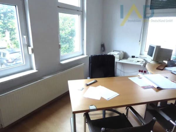 Immobilie in Daaden - Exklusives Mehrfamilien- und Geschäftshaus mit großem Entwicklungspotenzial und Nutzungsmöglichkeite - Bild 2