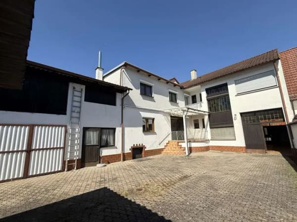 Immobilie in Philippsburg - Zweifamilienhaus mit gr. Grundstück und vielseitigem Potenzial in ruhiger Wohnlage von Philippsburg - Bild 2