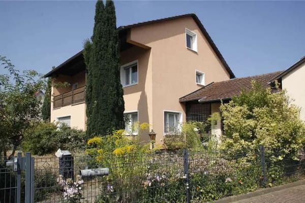 Immobilie in Großostheim - Attraktives Einfamilienhaus in begehrter Wohnlage - Bild 1