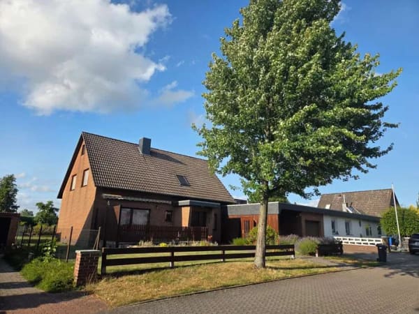 Immobilie in Ummern - Auch 3 Kinder sind hier kein Problem ! Mit Garage, Carport und Gartenschuppen ... - Bild 0