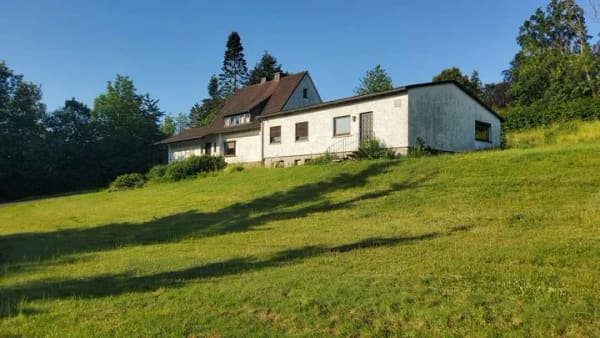 Immobilie in Hallenberg - Gediegenes Einfamilienhaus mit sehr großem Garten in Hallenberg - Bild 3