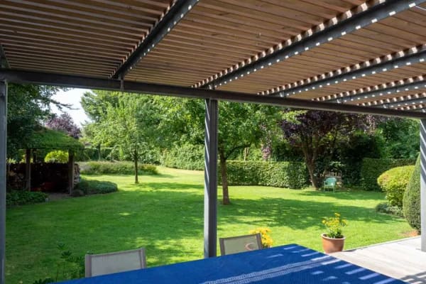 Immobilie in Hoisdorf - Großzügiges Architektenhaus mit ökologischem Konzept plus Baugrundstück nordöstlich von Hamburg - Bild 2