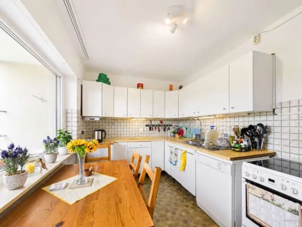 Immobilie in Pfalzgrafenweiler - Helle 4,5-Zimmer-Erdgeschosswohnung | Barrierefrei | Südwest-Balkon | Stellplatz - Bild 2