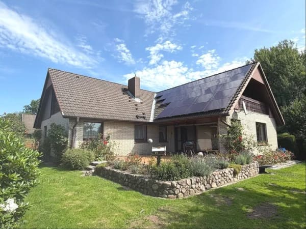 Immobilie in Delve - Großzügiges Wohnhaus mit Blick über die Wiesen und Felder - Bild 2