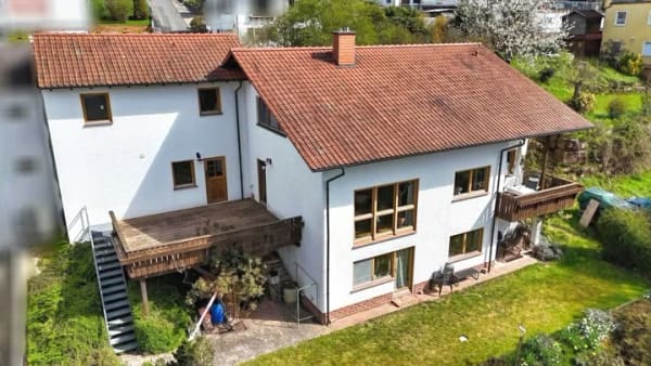 Immobilie in Brombachtal - Odenwald pur. Einfamilienhaus mit Doppelgarage in sonniger Südhanglage - Bild 3
