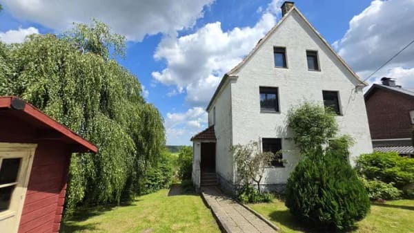 Immobilie in Hemer - Hemer-Deilinghofen! 
Freistehendes Einfamilienhaus im Rohbauzustand auf 
einem schönen, parkähnlic - Bild 2